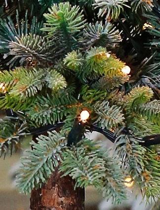 Ель Кремлевская в горшке (иней, встроенные лампочки)